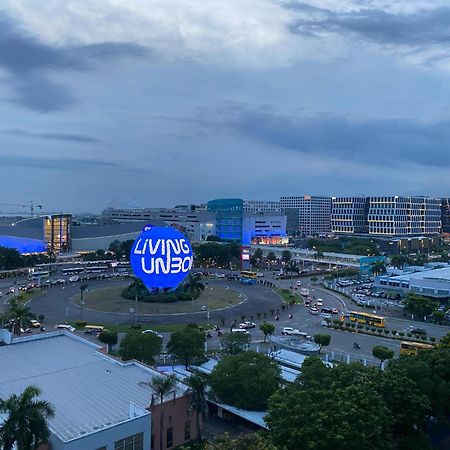 Moa Pasay Sea Residences Condotel Exteriör bild