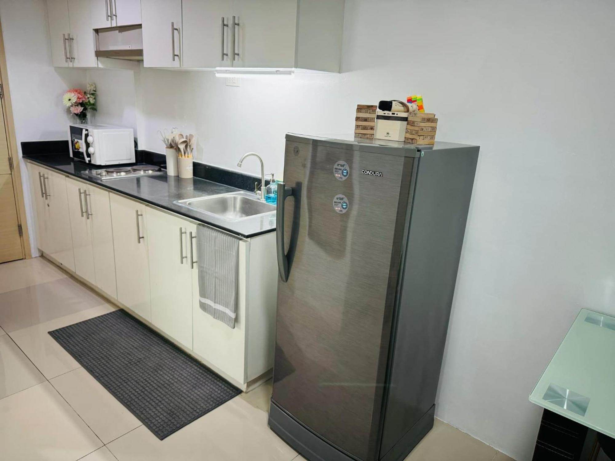 Moa Pasay Sea Residences Condotel Exteriör bild